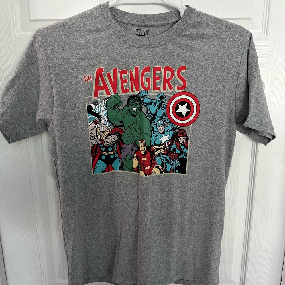 Marvel Gray Avengers Short Sleeve Tee large vintage style